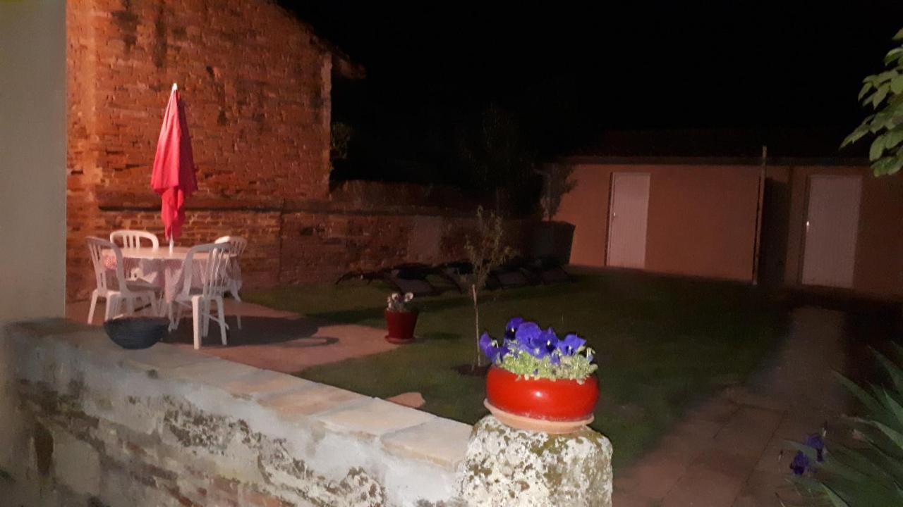Auberge Des Chemins Moissac Exterior photo